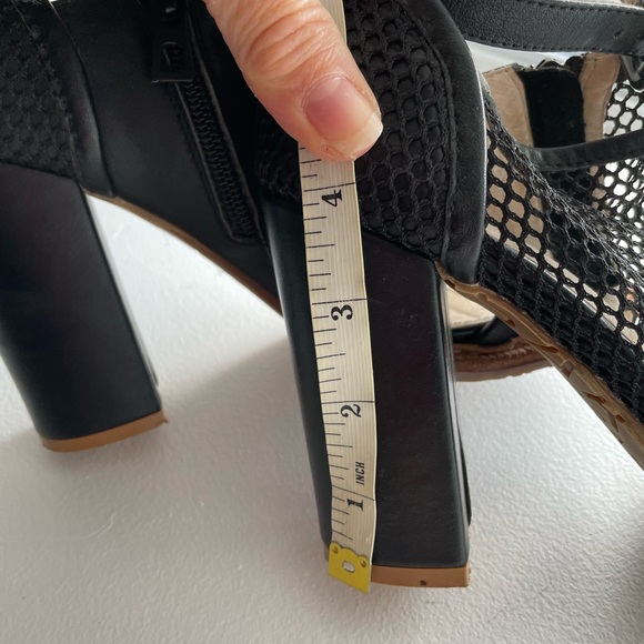 RUDSAK black high heels, leather sole, size 38 ( like a 8).  Strong & gorgeous! - Picture 13 of 13